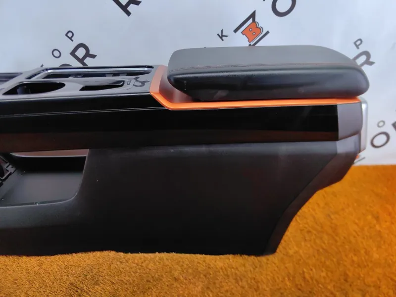 Консоль центральная