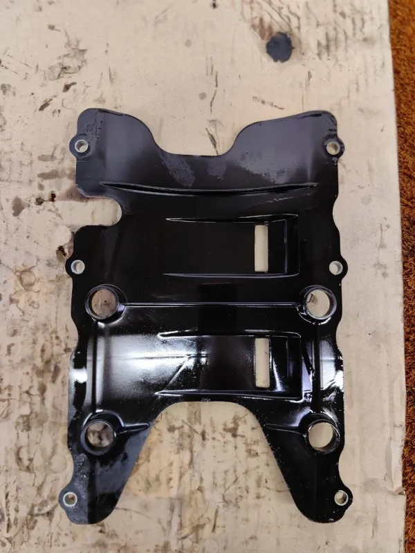 Маслоотражатель