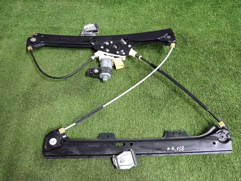 Стеклоподъемник BMW 5-Series 2006 51337184384 E60, передний правый