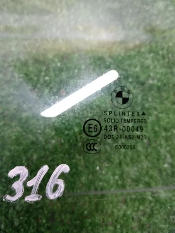 Стекло двери BMW 5-Series 2004 51357110636 E60/E61, заднее правое