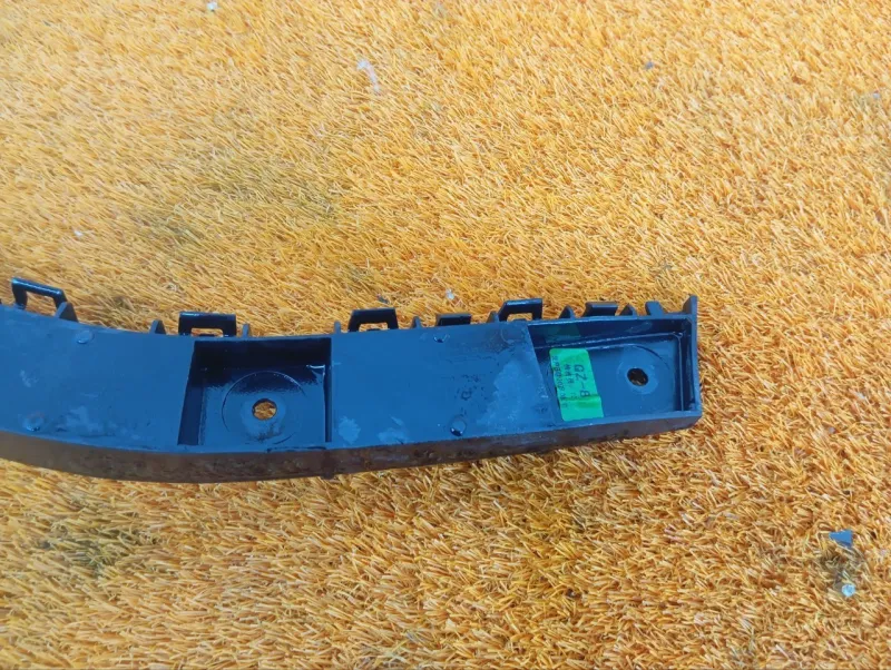 Кронштейн бампера