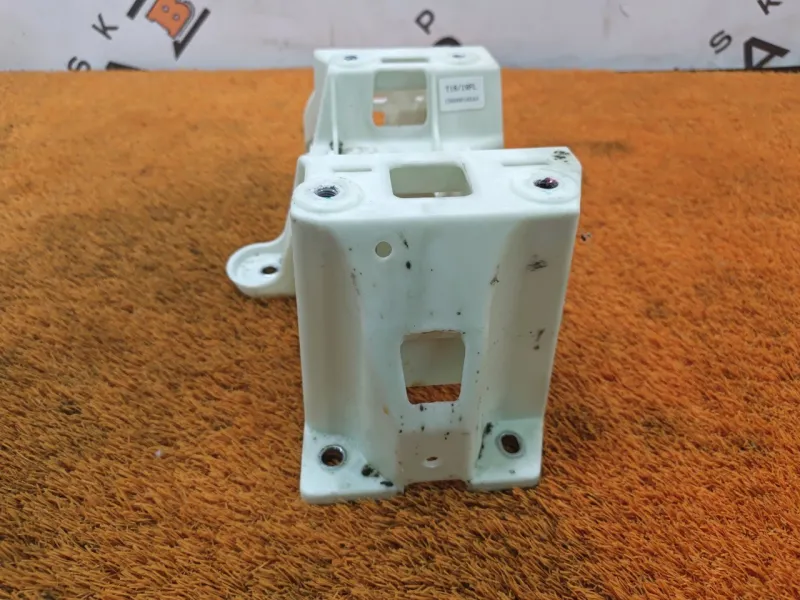 Кронштейн АКПП