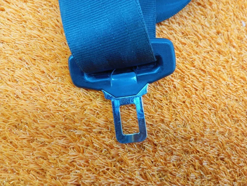 Ремень безопасности