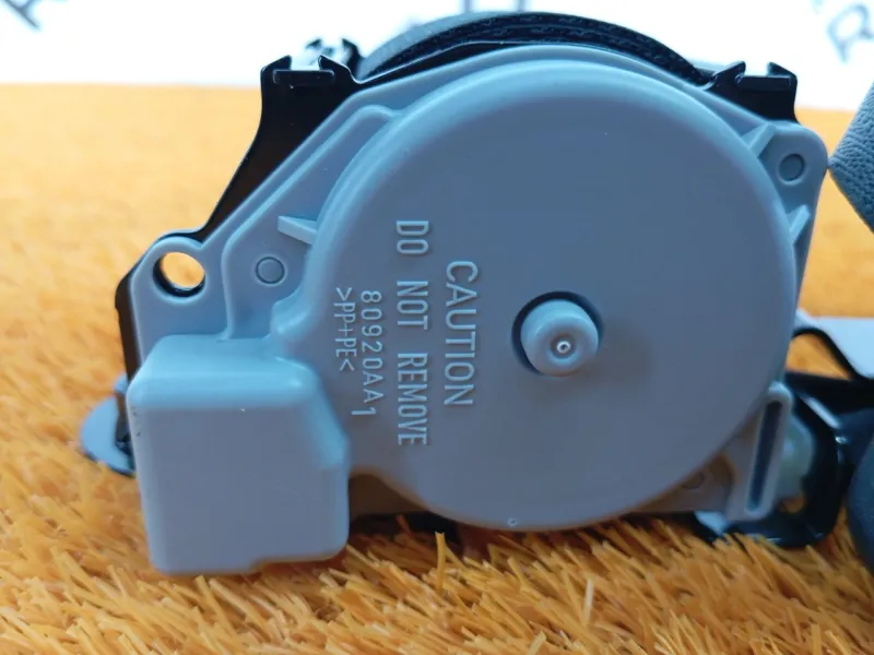 Ремень безопасности