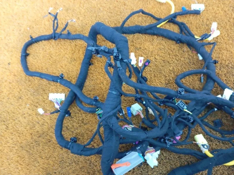 Проводка салона