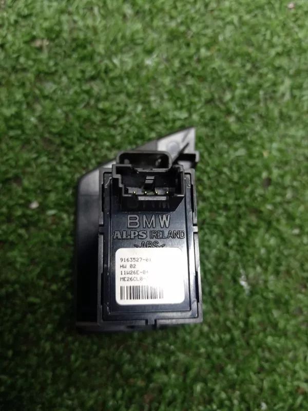 Кнопка стеклоподъемника