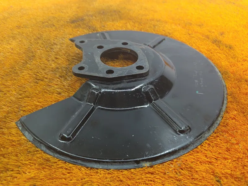 Пыльник тормозного диска