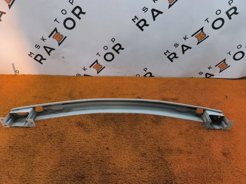 Усилитель бампера