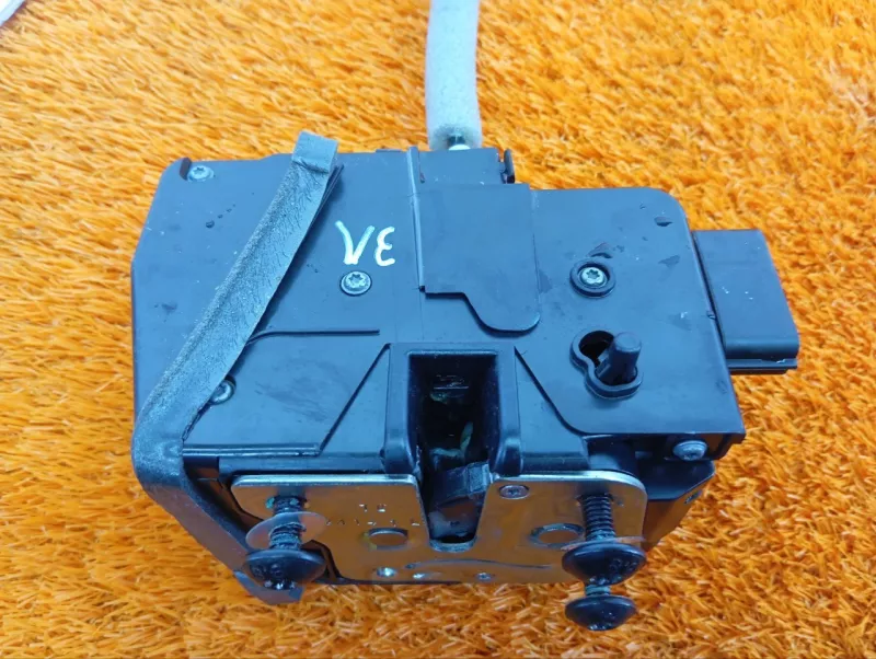 Замок двери