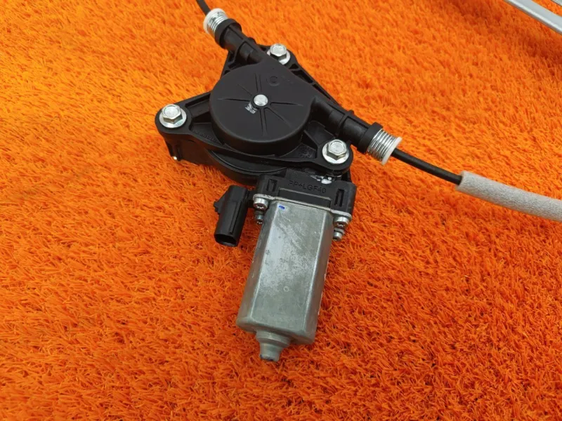 Стеклоподъемник