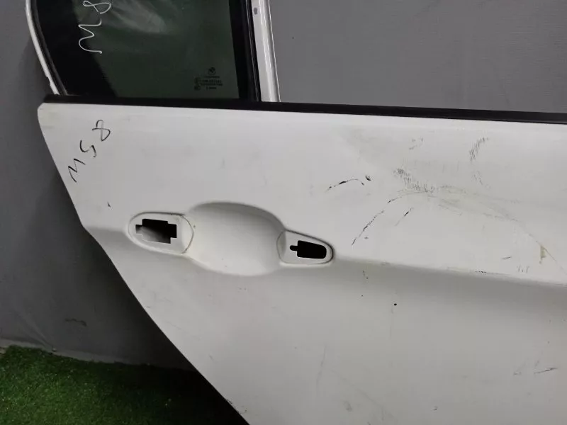 Дверь BMW 3-Series 2005 41007203648 E90, задняя правая
