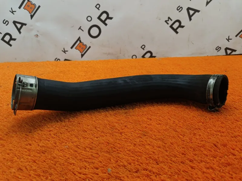 Патрубок интеркулера