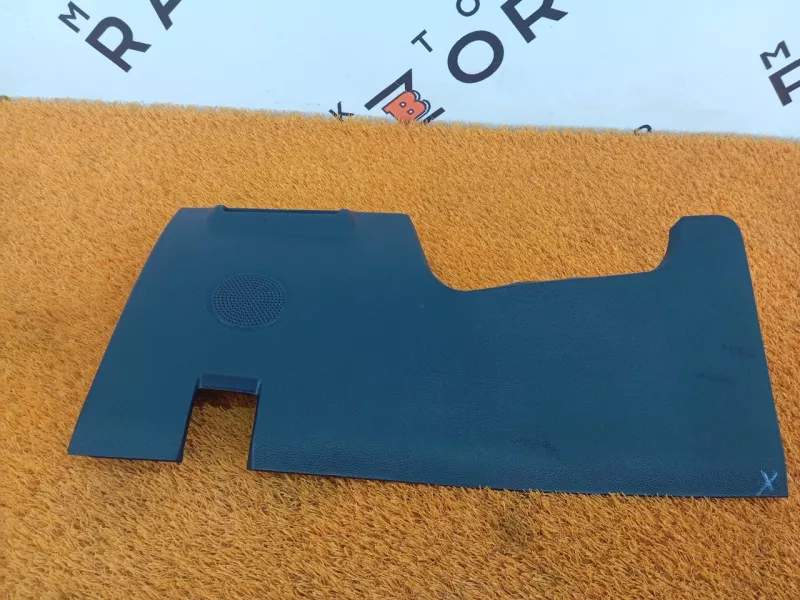 Накладка на торпедо