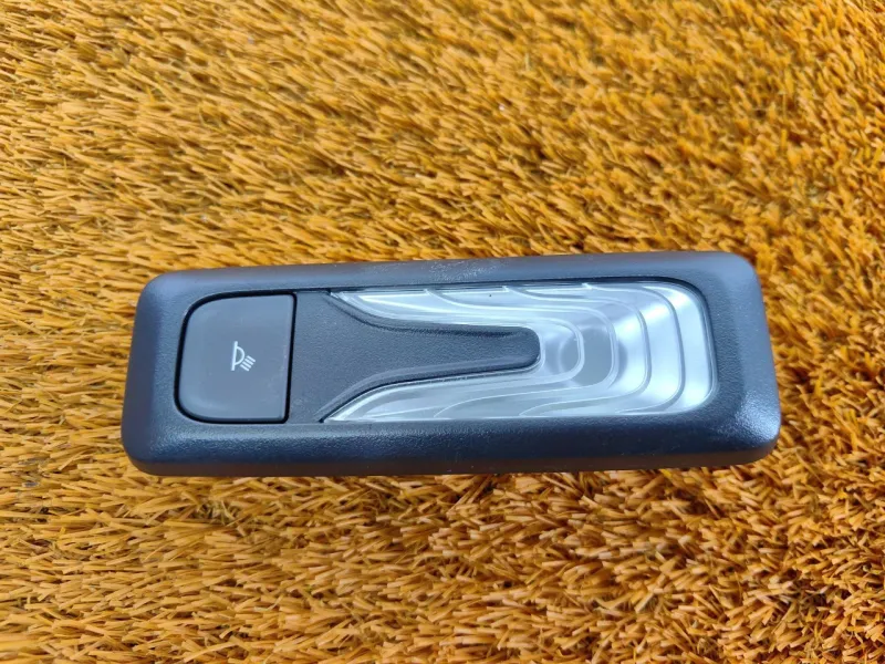 Плафон салона