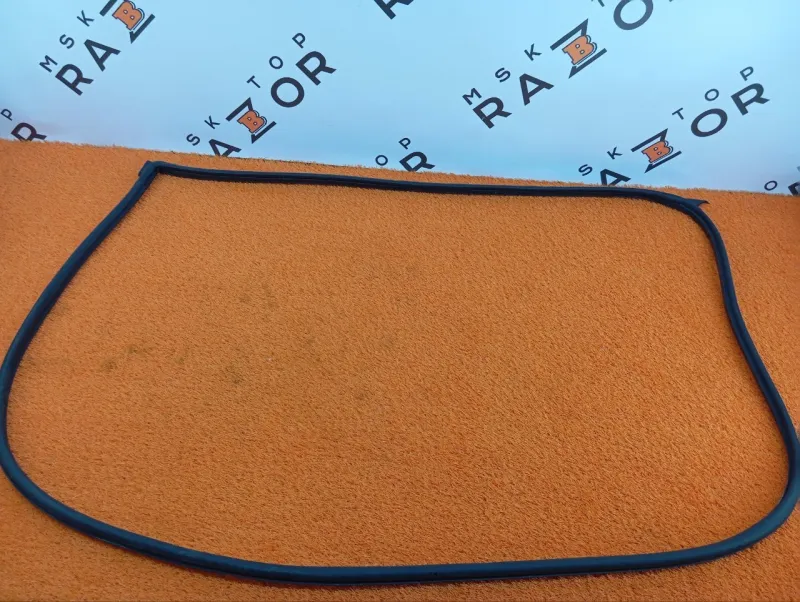 Уплотнитель двери