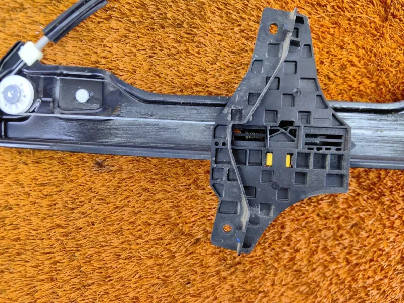 Стеклоподъемник