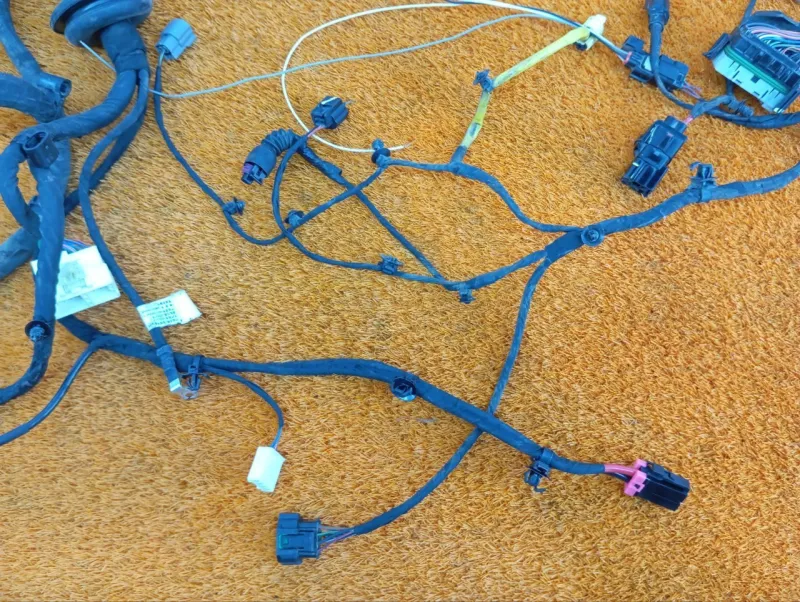 Проводка подкапотная