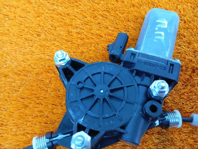 Стеклоподъемник