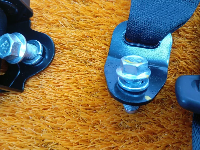 Ремень безопасности