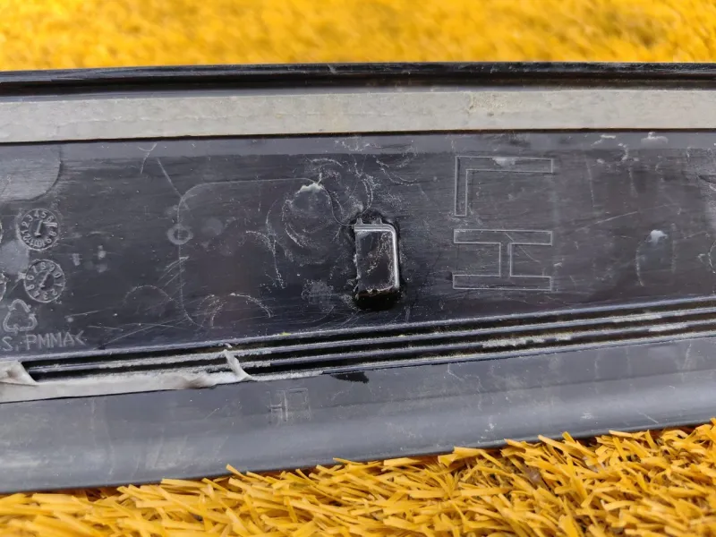 Молдинг двери