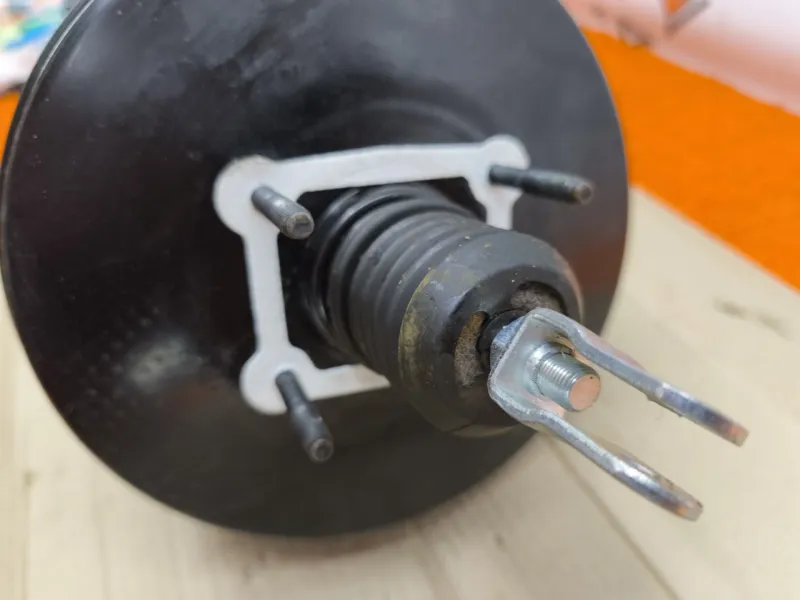 Усилитель тормозов