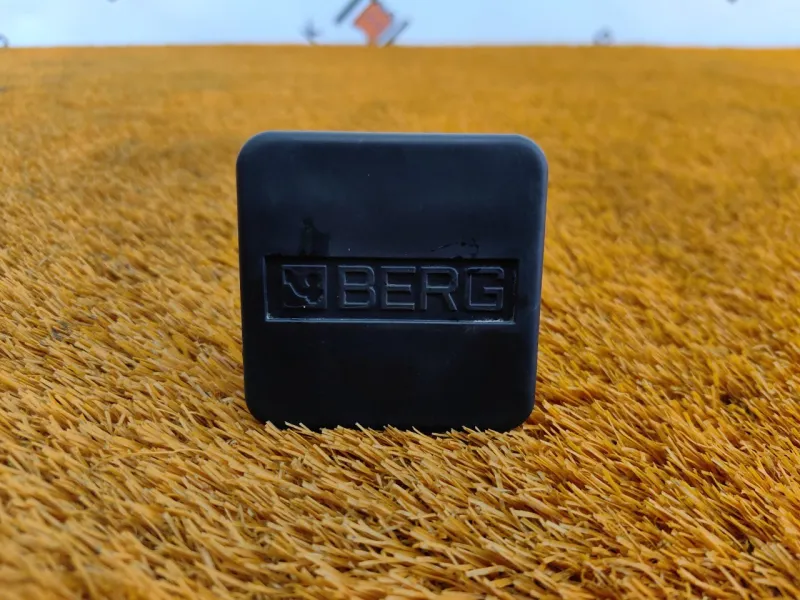 Заглушка буксировочного крюка