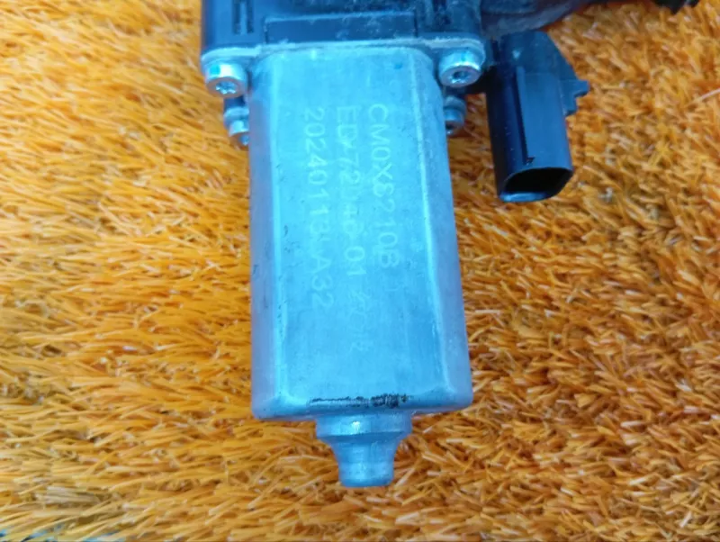 Стеклоподъемник