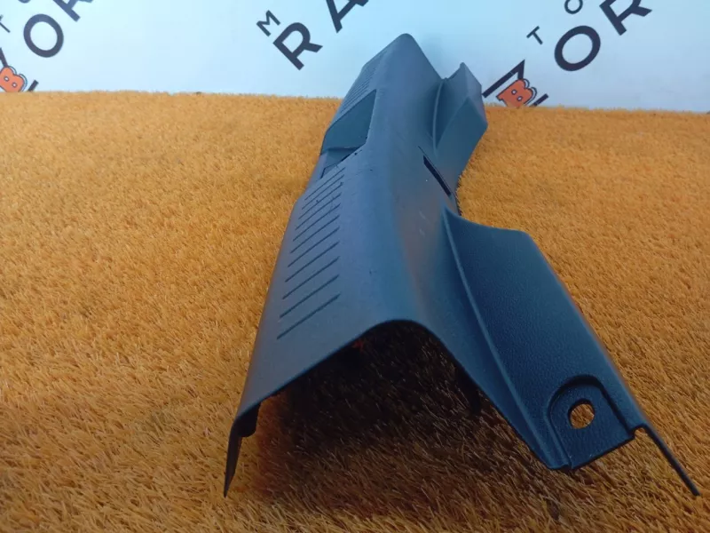 Обшивка багажника