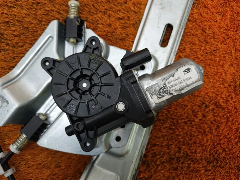 Стеклоподъемник