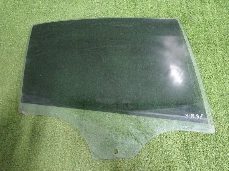 Стекло двери BMW 3-Series 2006 51347119978 E90, заднее правое