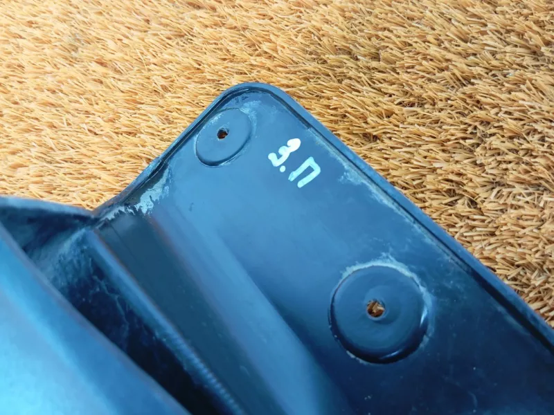 Брызговик BMW X3 2018 24223110 G01 B47, задний правый