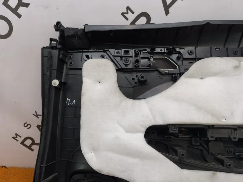 Обшивка двери