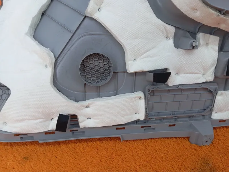 Обшивка багажника