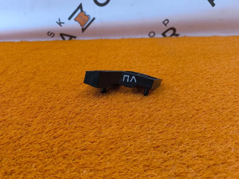 Кронштейн бампера