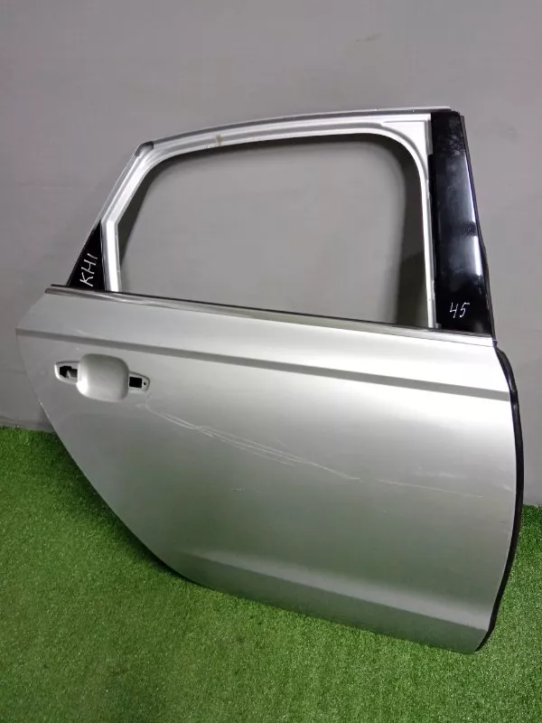 Дверь Audi A6 2011 4G5833052 C7, задняя правая