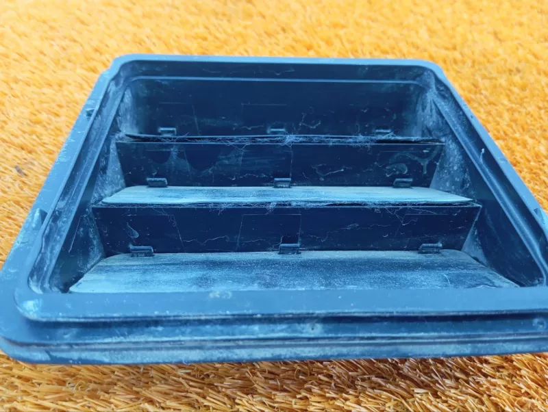 Решетка вентиляционная