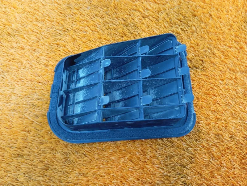 Решетка вентиляционная