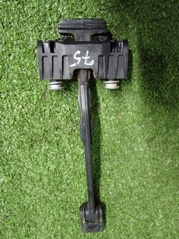 Ограничитель двери