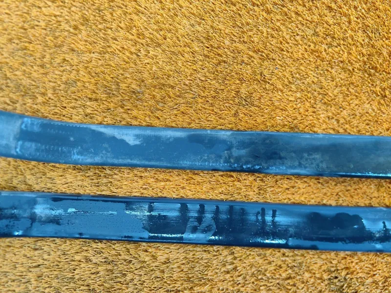 Крепление топливного бака