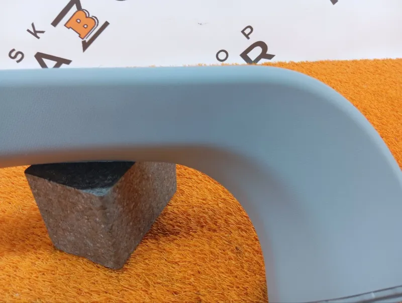 Обшивка двери багажника