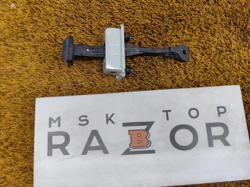 Ограничитель двери