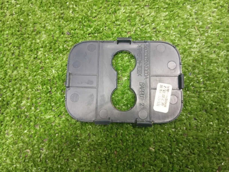 Накладка замка багажника