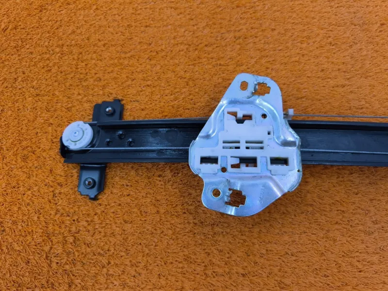 Стеклоподъемник