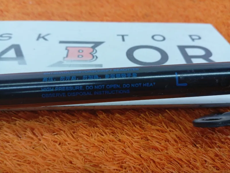 Амортизатор крышки багажника