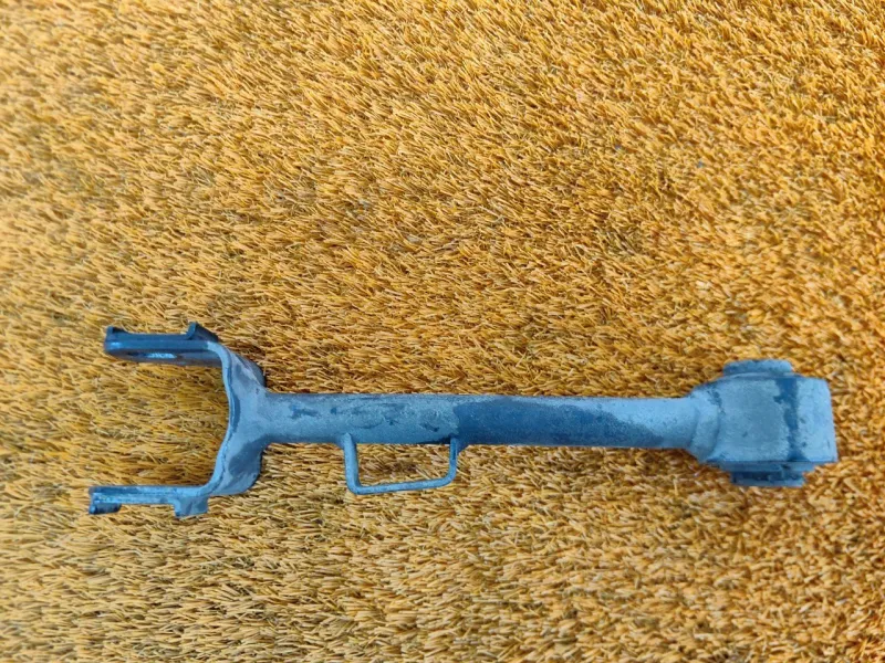 Рычаг подвески