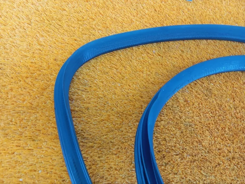 Уплотнитель проема двери