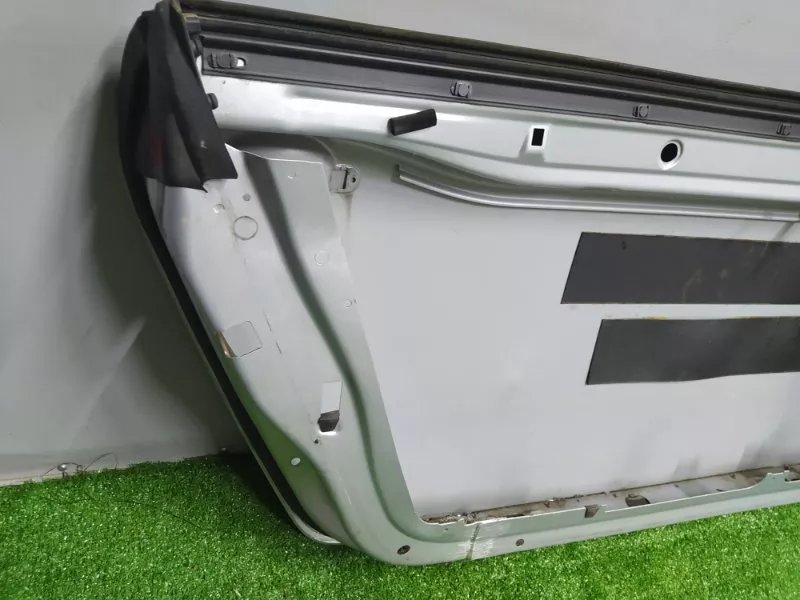 Дверь Audi TT 2002 8N0831051C 8N, передняя левая