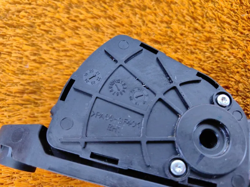 Педаль газа