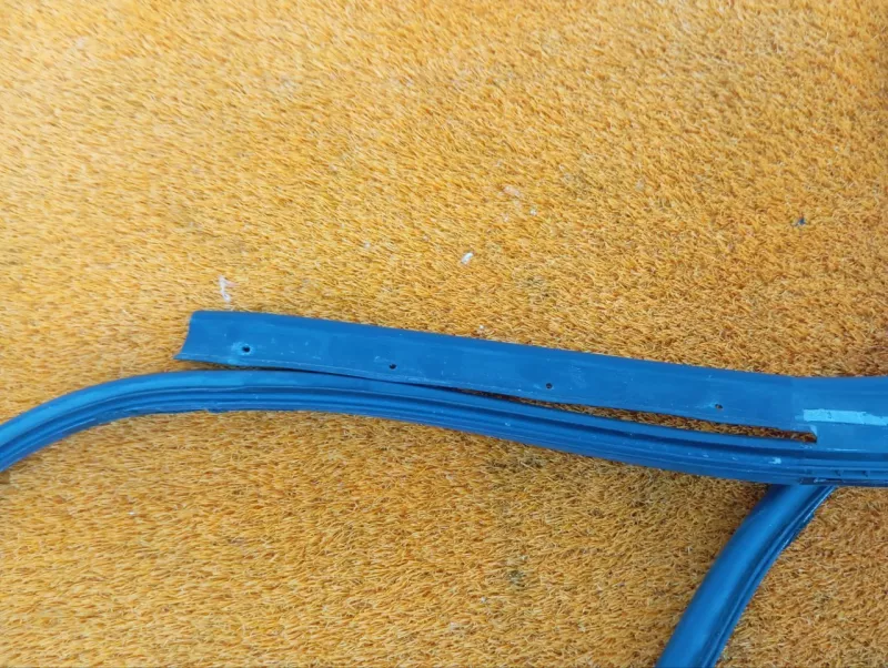 Уплотнитель двери