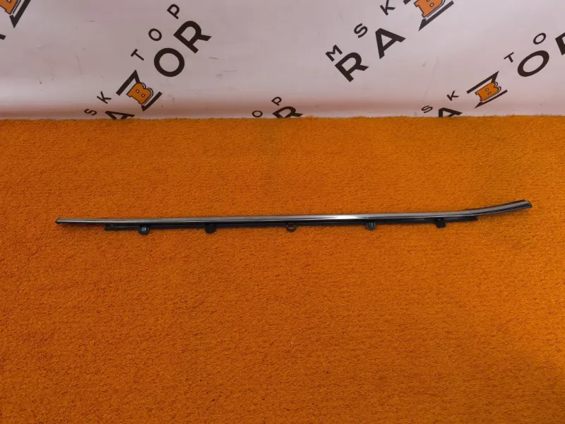 Молдинг стекла